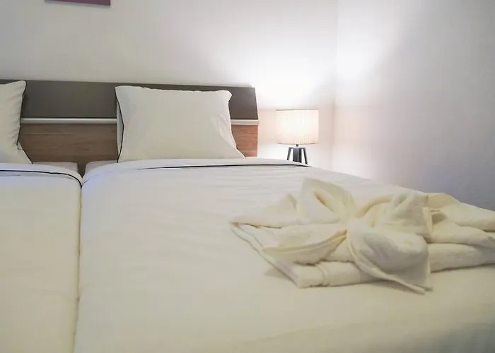 Nel Centro Di Vicino A Piazza Grande *